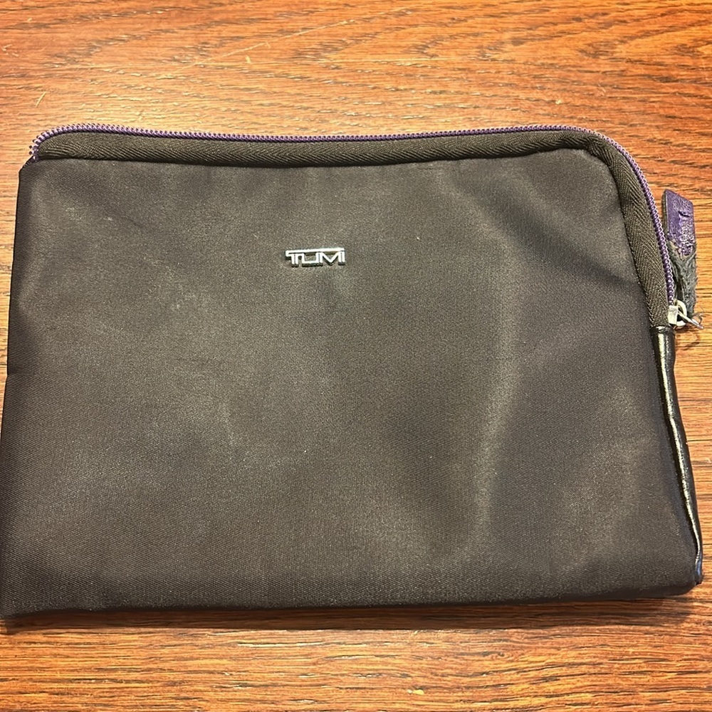 Tumi for Delta Black Travel Case